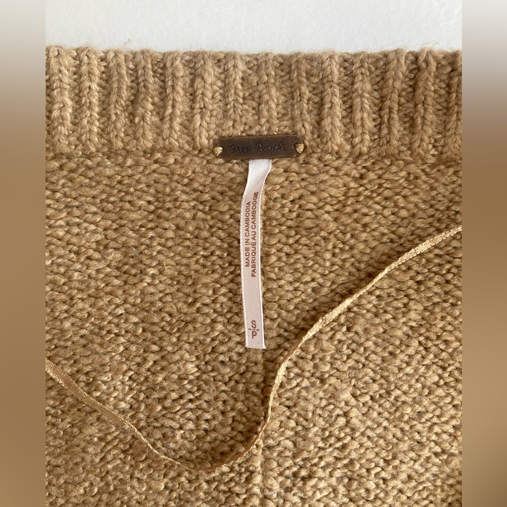 Free People | NWT Women’s Brookside Tunic Knit Sweater - Picture 6 of 9